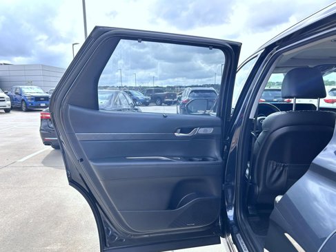Used 2023 Hyundai Palisade Limited w/ Cargo Package image 23