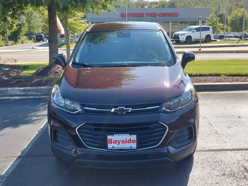 Used 2021 Chevrolet Trax LS w/ Tint and Cruise Package image 5