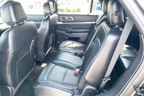 Used 2016 Ford Explorer Limited image 28