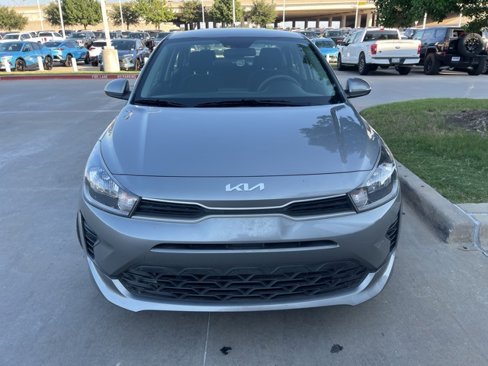 Used 2023 Kia Rio S image 2