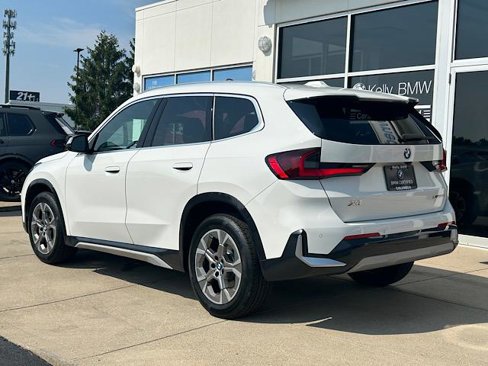 Certified 2023 BMW X1 xDrive28i w/ Convenience Package image 9