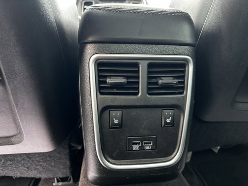 Used 2018 Dodge Charger GT image 36
