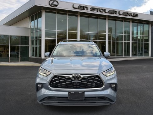 Used 2021 Toyota Highlander Limited image 9