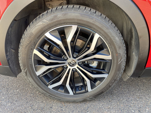 Used 2023 Toyota Crown image 2
