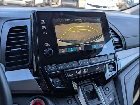 Certified 2018 Honda Odyssey Touring image 13