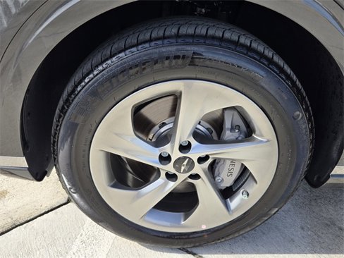 New 2026 Genesis GV70 2.5T image 5