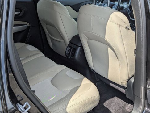 Used 2017 Jeep Cherokee Sport w/ Safety Group image 14