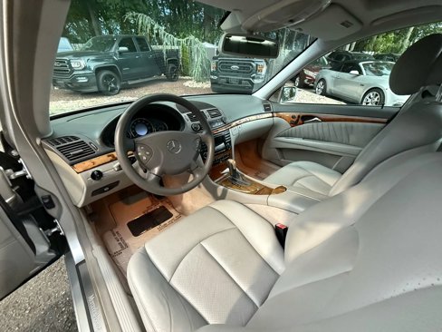 Used 2003 Mercedes-Benz E 320 Sedan image 13