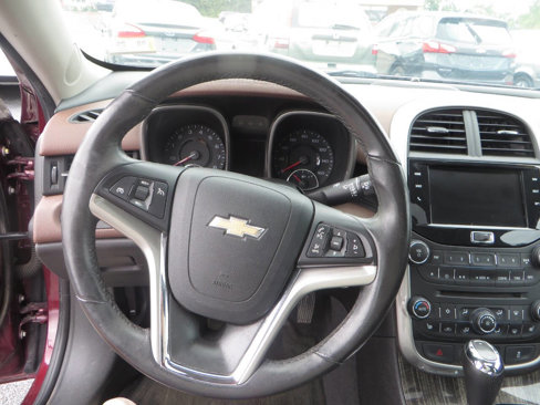 Used 2016 Chevrolet Malibu LTZ image 12
