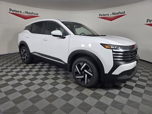 Certified 2025 Nissan Kicks SV w/ Charging Package image 1