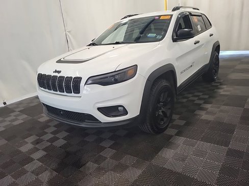 Used 2022 Jeep Cherokee Sport w/ Trailer Tow Group image 2