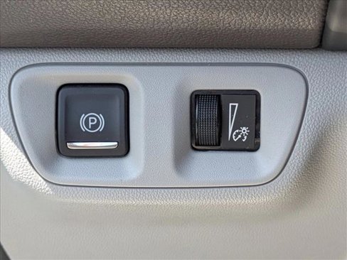 Used 2017 GMC Acadia SLT image 12