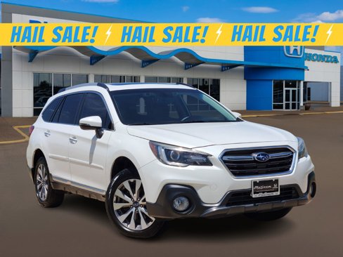 Used 2018 Subaru Outback 3.6R Touring image 1