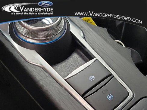Used 2022 Ford Escape SE w/ Convenience Package image 32