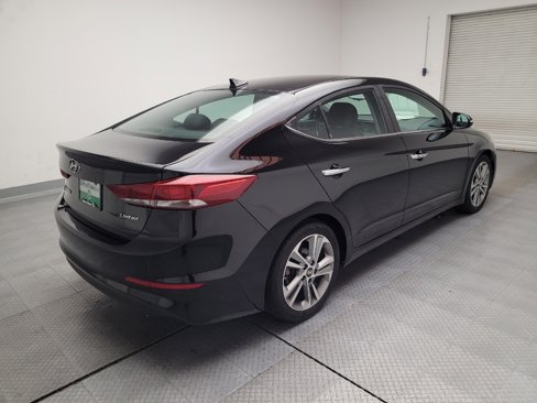 Used 2017 Hyundai Elantra Limited image 9
