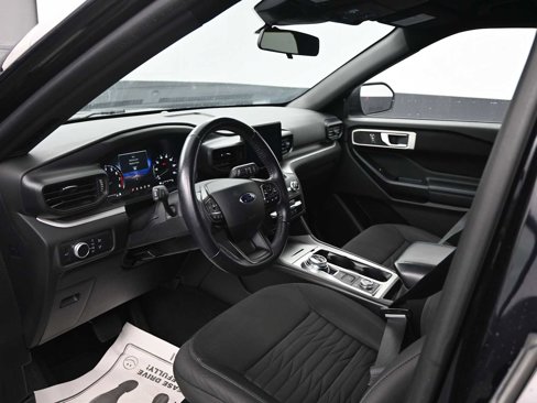 Used 2020 Ford Explorer XLT image 20