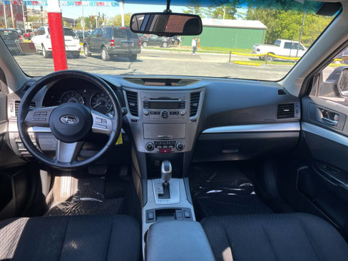Used 2010 Subaru Outback 2.5i Premium image 10