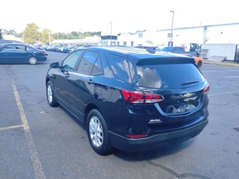 Used 2022 Chevrolet Equinox LS w/ LS Convenience Package image 5