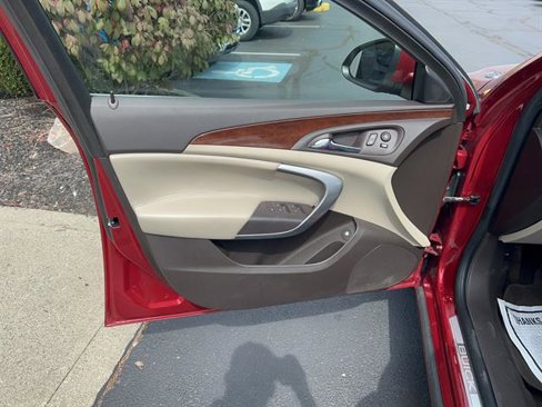 Used 2015 Buick Regal Premium w/ Experience Buick Package image 11