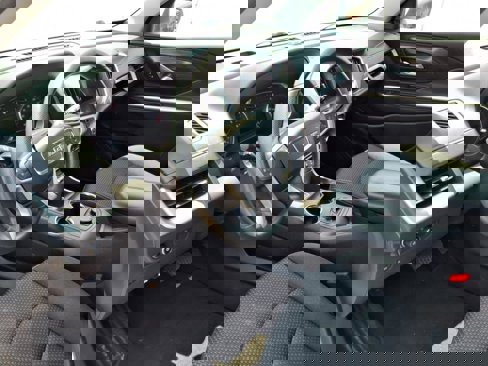 Used 2022 GMC Terrain SLE image 17