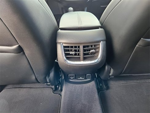 Used 2018 Chevrolet Malibu Premier image 20