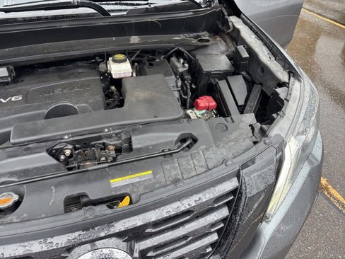 Certified 2018 Nissan Pathfinder SL w/ Midnight Edition Package image 16