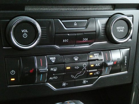 Used 2017 Ford Explorer XLT w/ Equipment Group 202A image 20