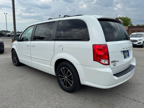 Used 2017 Dodge Grand Caravan GT image 5
