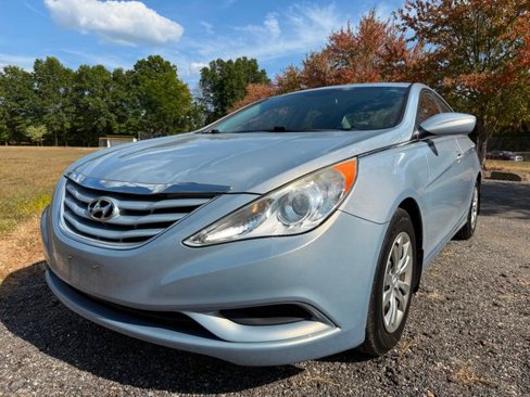 Used 2012 Hyundai Sonata GLS image 1