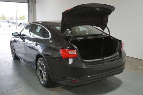 Used 2023 Chevrolet Malibu LT image 3