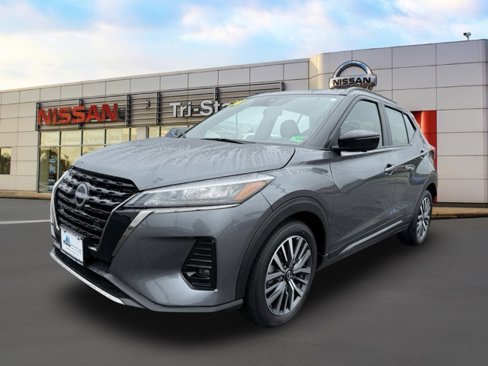Certified 2024 Nissan Kicks SR image 2