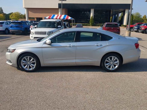 Used 2017 Chevrolet Impala LT image 5