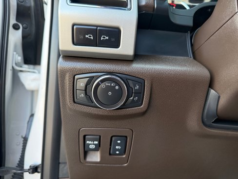Used 2018 Ford F150 King Ranch w/ Equipment Group 601A Luxury image 19