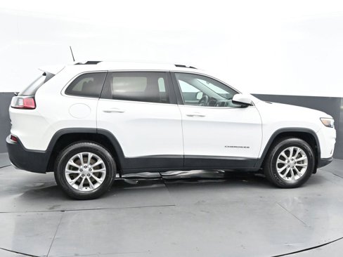 Used 2019 Jeep Cherokee Latitude w/ Popular Appearance Group image 8