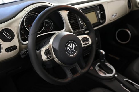 Used 2015 Volkswagen Beetle 1.8T image 21