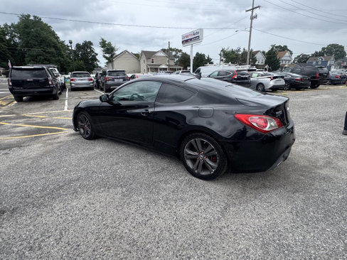 Used 2011 Hyundai Genesis 2.0T image 12