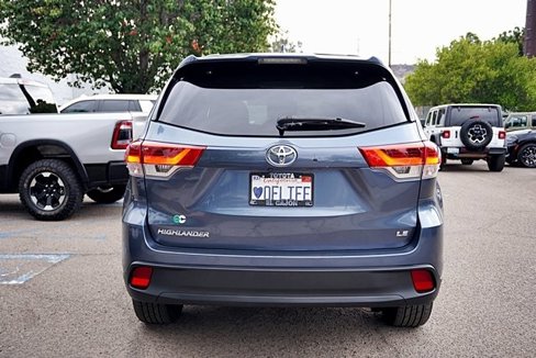 Used 2019 Toyota Highlander LE image 9