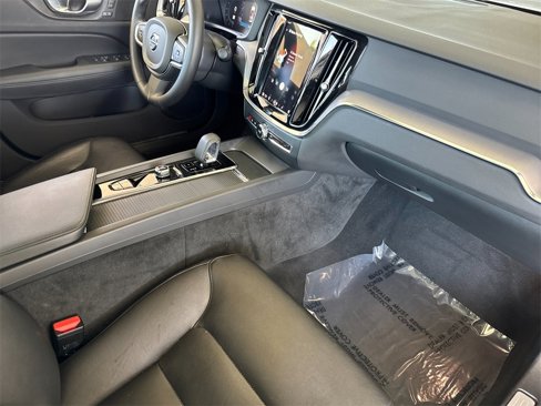 Certified 2025 Volvo S60 B5 Core image 14