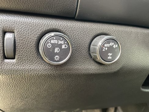 Used 2017 GMC Canyon SLT image 19