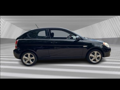 Used 2009 Hyundai Accent SE w/ Premium Equipment Pkg 4 image 3