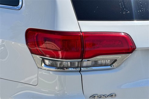 Used 2018 Jeep Grand Cherokee Limited image 46