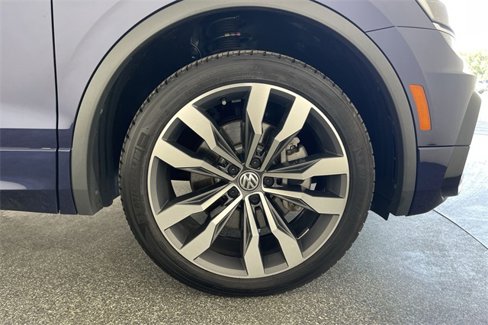 Used 2021 Volkswagen Tiguan SEL Premium R-Line image 51