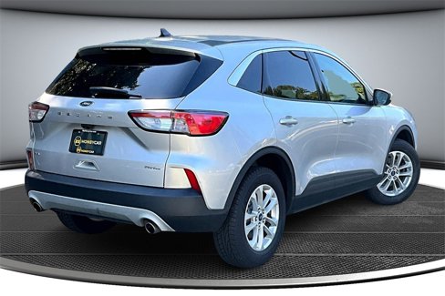 Used 2020 Ford Escape SE image 6