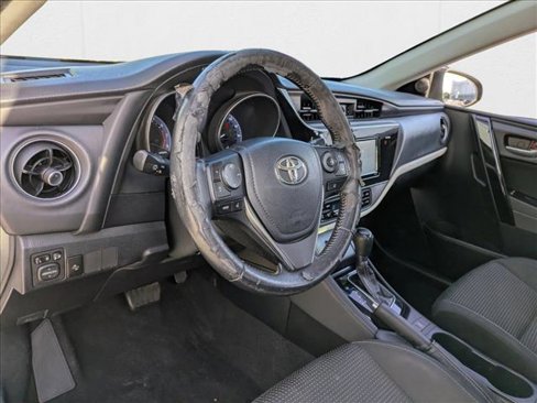 Used 2017 Toyota Corolla iM image 10
