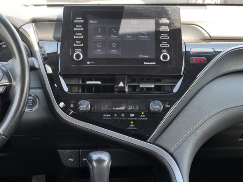 Used 2023 Toyota Camry SE image 13