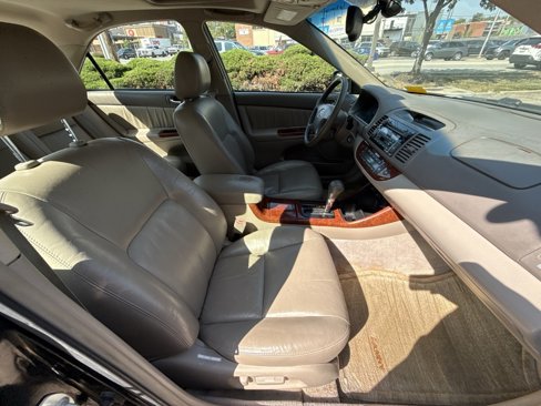 Used 2003 Toyota Camry XLE image 41