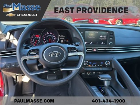 Used 2022 Hyundai Elantra SEL image 10