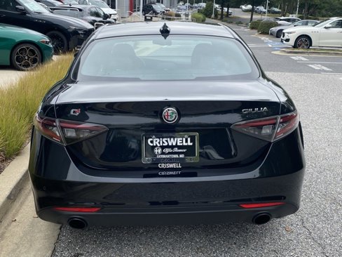 Used 2024 Alfa Romeo Giulia Ti image 6