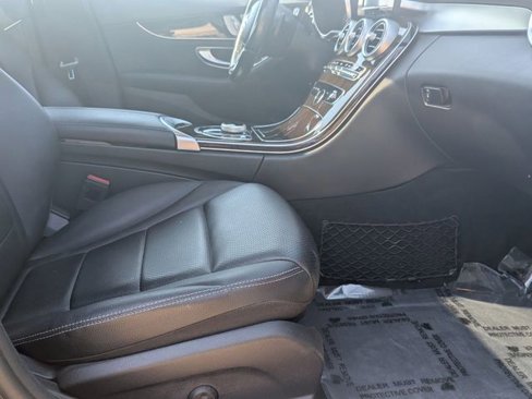 Used 2019 Mercedes-Benz C 300 4MATIC Sedan image 29