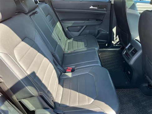 Used 2021 Volkswagen Atlas SEL Premium image 20